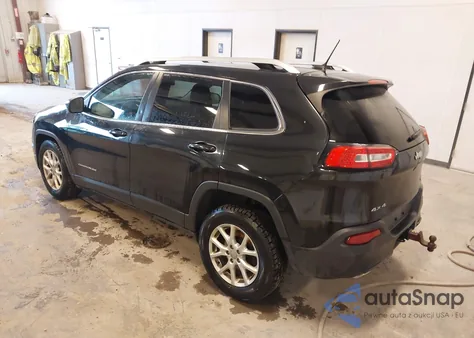2015 Jeep Cherokee Latitude z USA, uszkodzony, nr VIN 1C4PJMCS2FW702763